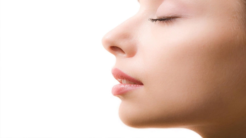 Nâng mũi bằng chỉ collagen là gì? Có tốt không và cần lưu ý những gì? 3