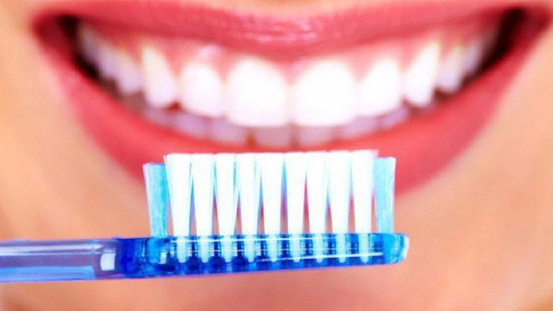 Chọn bàn chải đánh răng cho người viêm nướu