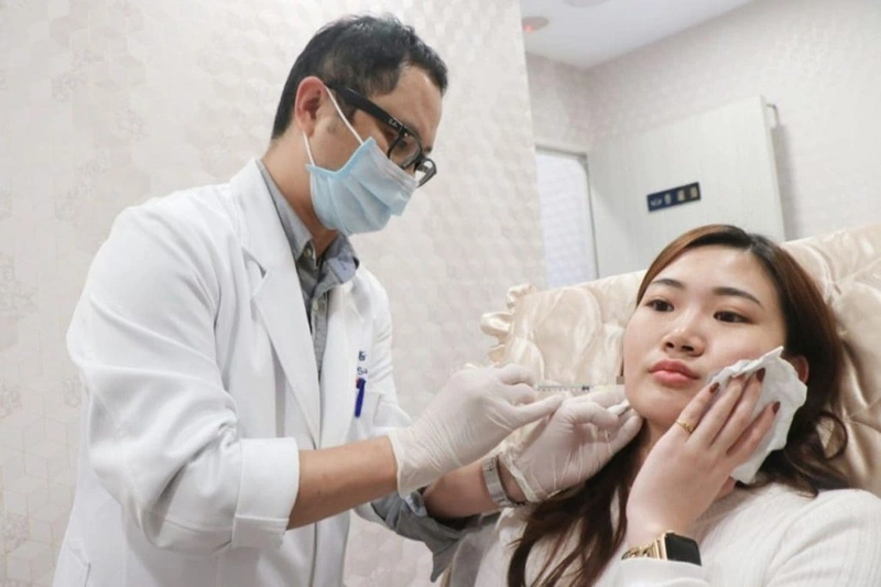 Nên chữa liệt dây thần kinh số 7 ở đâu?