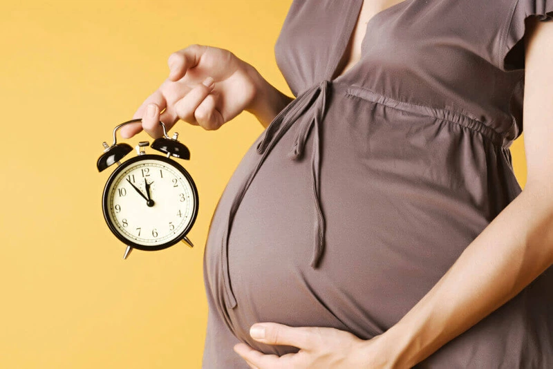 Nên hay không nên kích thích chuyển dạ bằng thuốc? Có ảnh hưởng đến thai nhi không? 4