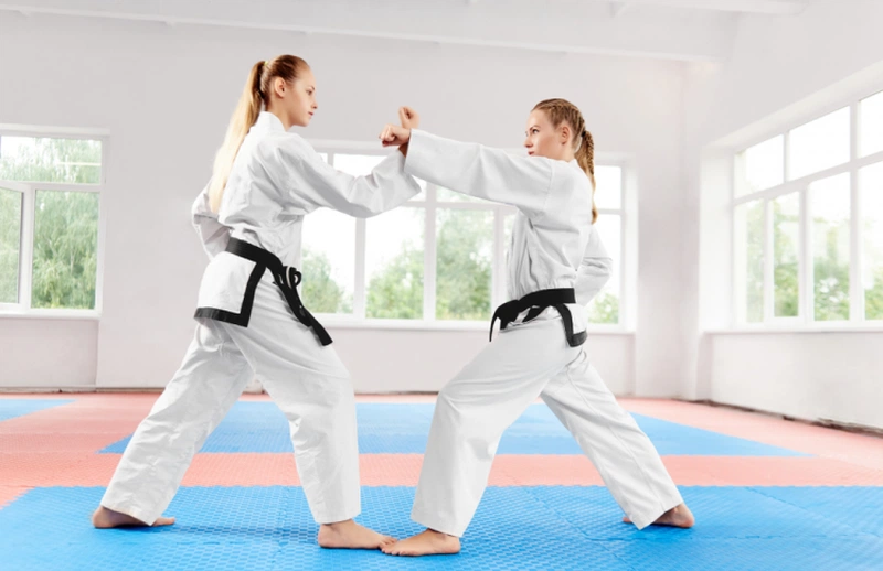 Nên học võ karate hay taekwondo? Tìm hiểu các lợi ích mà võ thuật có thể mang lại 4