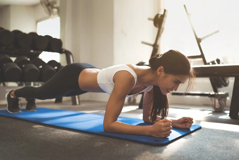 Nên tập Plank bao nhiêu lần 1 ngày?