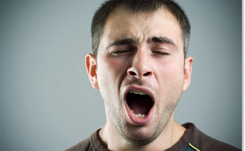 Ngáp nhiều có phải là biểu hiện bệnh lý nghiêm trọng không?