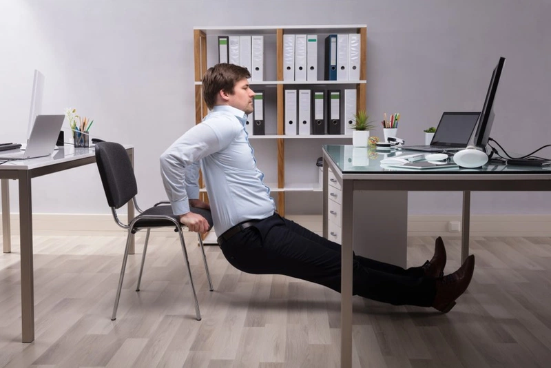 Ngồi nhiều bị trĩ có đúng không? Cần làm gì để hạn chế? 2