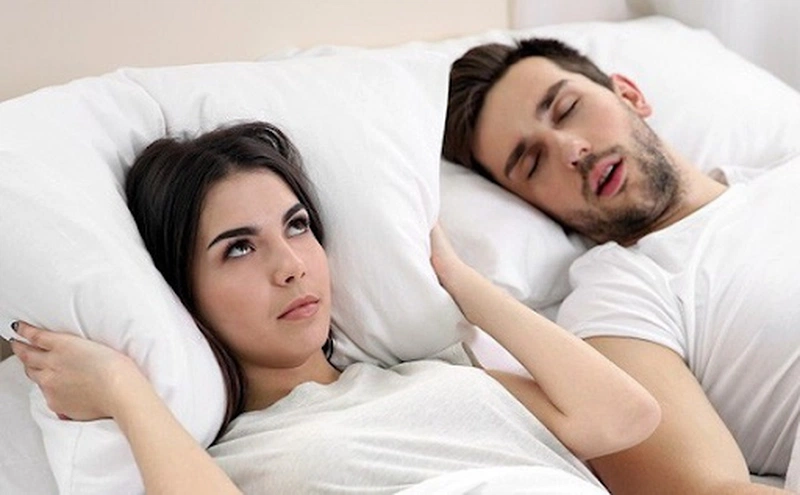Giải đáp thắc mắc ngủ ngáy có lây không? 2