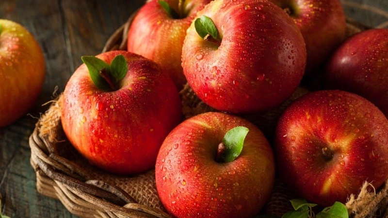 Táo giúp làm tăng tốc độ tiêu hóa, nhu động ruột co bóp tốt hơn và ngăn ngừa táo bón