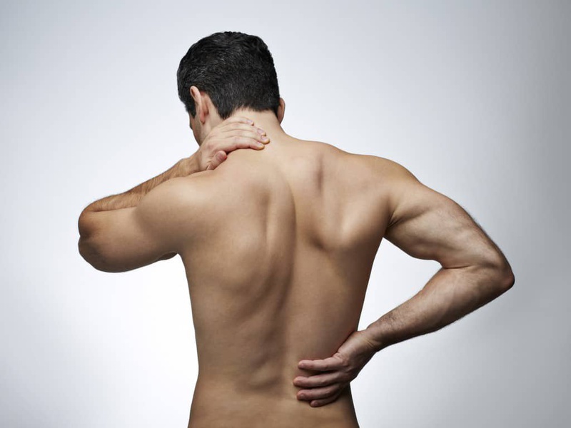Đau lưng sau khi quan hệ gây ra nhiều cảm giác khó chịu