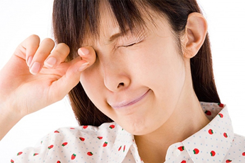 Nguyên nhân đau mắt đỏ và những triệu chứng thường gặp 2