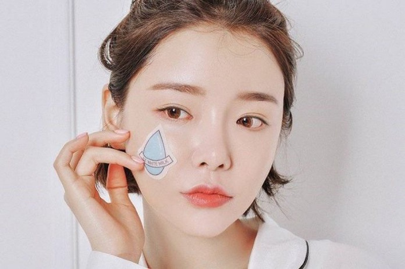 Dưỡng ẩm không đầy đủ rất dễ làm da bị khô rát 3