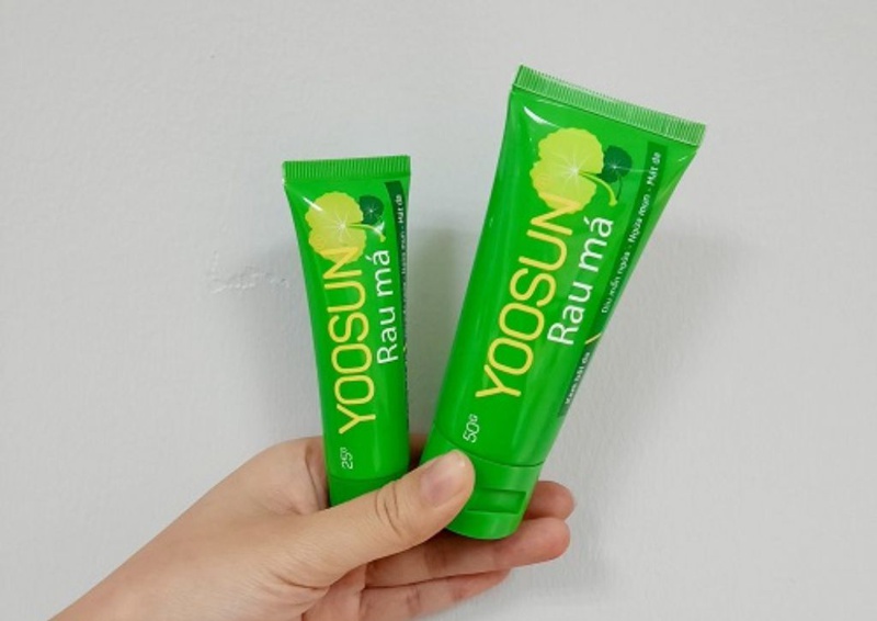 Nguyên nhân gây mụn đầu đen? Yoosun rau má có trị mụn đầu đen không?  4