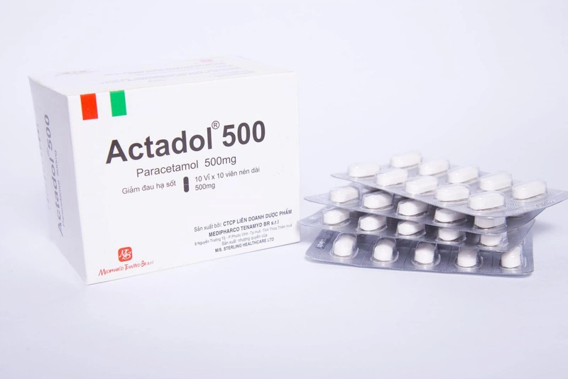 Thuốc Actadol có thành phần chính là Paracetamol dùng rộng rãi trong điều trị các chứng đau và sốt từ nhẹ đến vừa