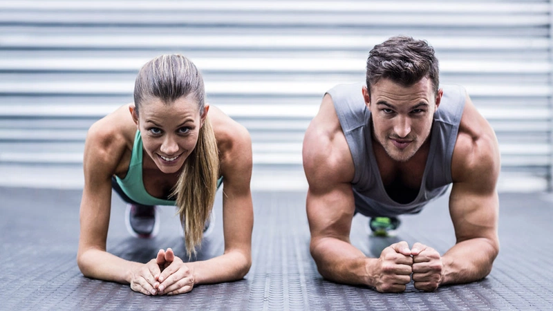 Cơn đau bụng dưới đến sau khi tập plank chứng tỏ bạn đã tập luyện đúng cách và bắt đầu có hiệu quả
