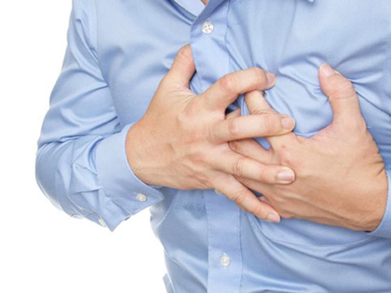 Viêm màng ngoài tim co thắt cũng là nguyên nhân tràn dịch màng phổi