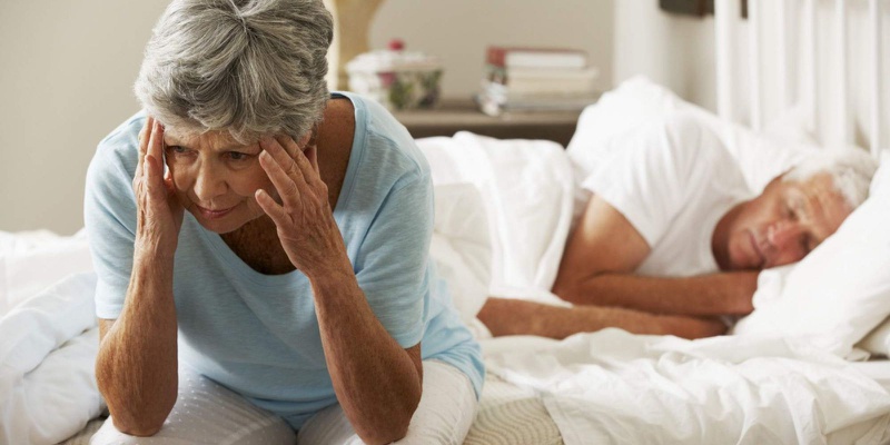 Nguyên nhân và cách điều trị chứng mất ngủ ở người già1