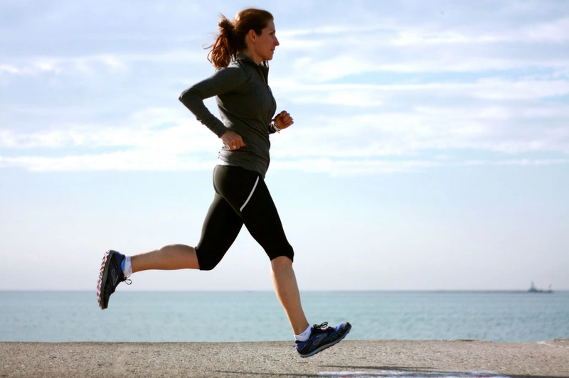 Nguyên nhân và cách phục hồi căng cơ bắp chân khi chạy bộ 2