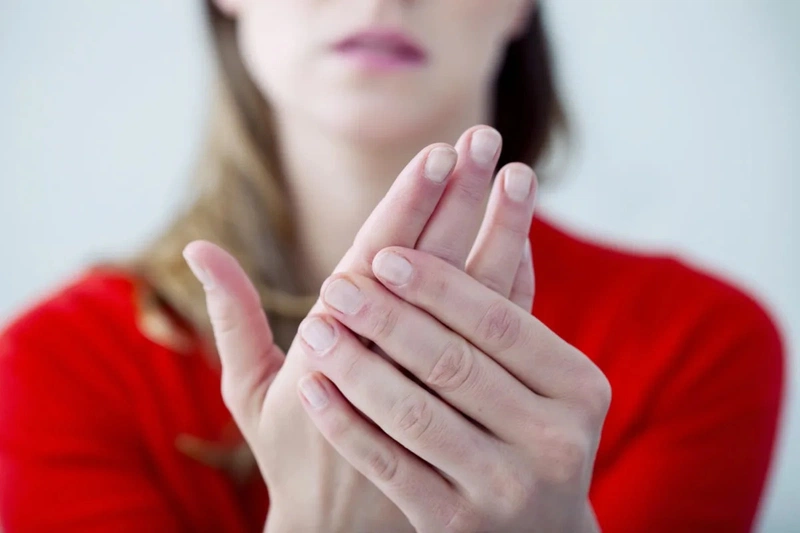 Nhìn móng tay đoán bệnh ở tim gan phổi, bạn đã biết chưa?1