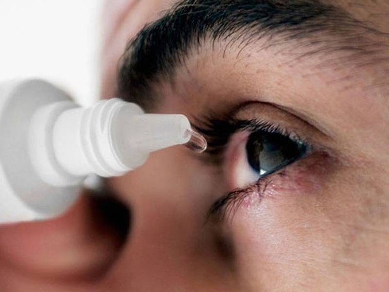 các triệu chứng đau mắt hột 3