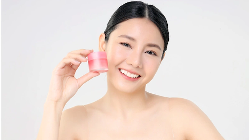 Hướng dẫn cách nhũ hoá sáp tẩy trang đơn giản 1