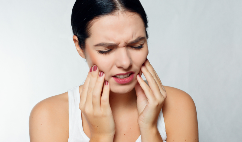 Thực hiện cách phục hồi men răng giúp bạn ăn ngon miệng hơn