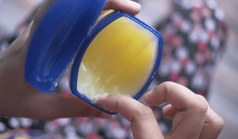 Vaseline là gì?