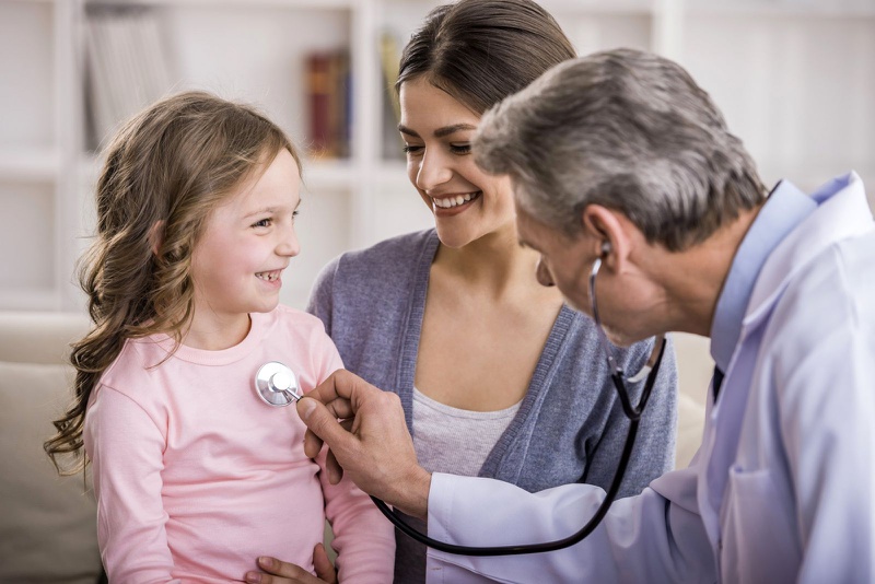 Những dấu hiệu thường gặp của bệnh viêm gan ở trẻ em là gì? 3
