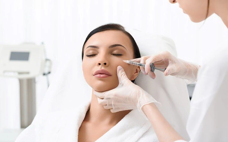 Nâng cơ mặt là gì? Giới thiệu các phương pháp nâng cơ mặt xâm lấn và không xâm lấn 3