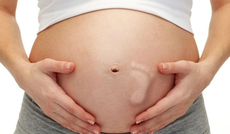 Những vấn đề mẹ bầu cần lưu ý về tình trạng nhau bám mặt trước 2