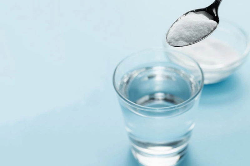 Nước muối sinh lý có uống được không?