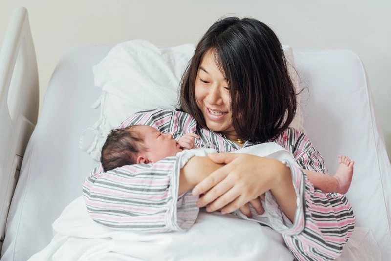 ở cữ bao lâu được gội đầu 1