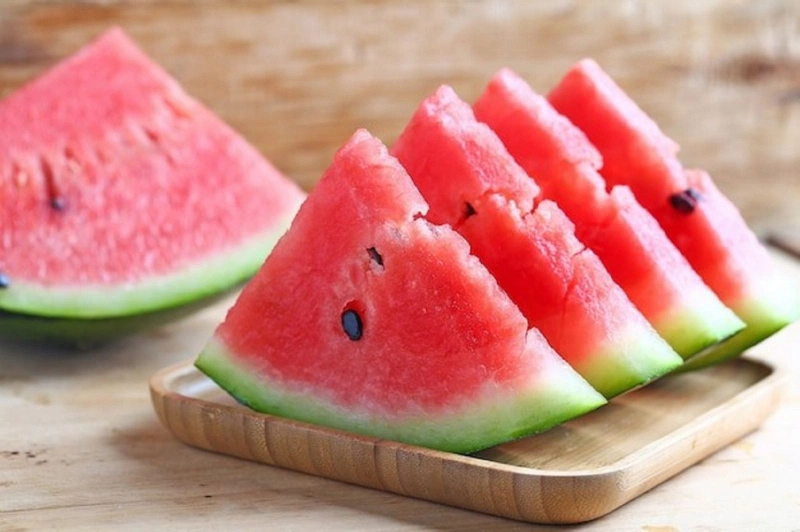 Ở cữ có được ăn dưa hấu không 2