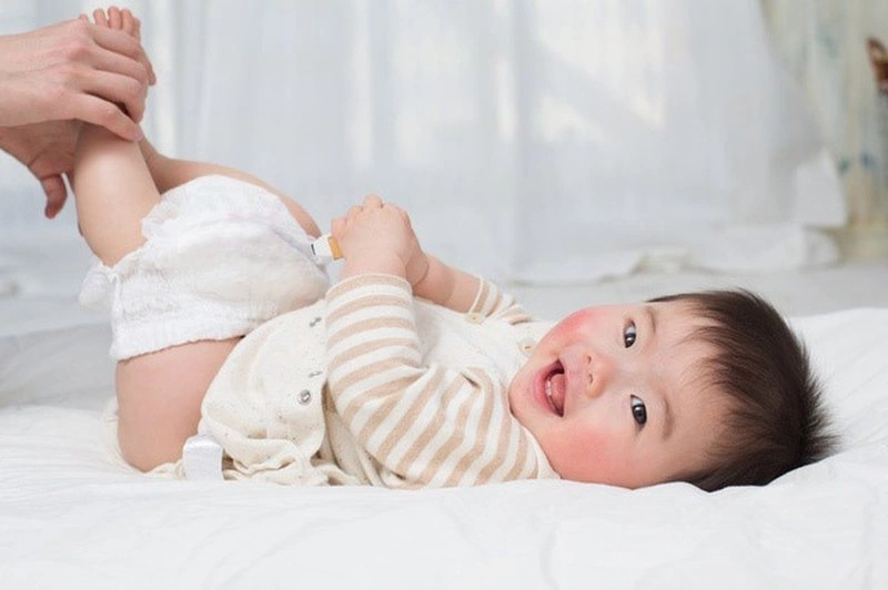 Phân biệt rôm sảy và bệnh hăm tã ở trẻ em 3