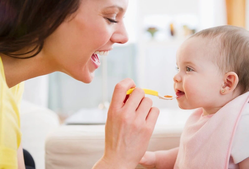 Phân trẻ sơ sinh như thế nào là bình thường?2
