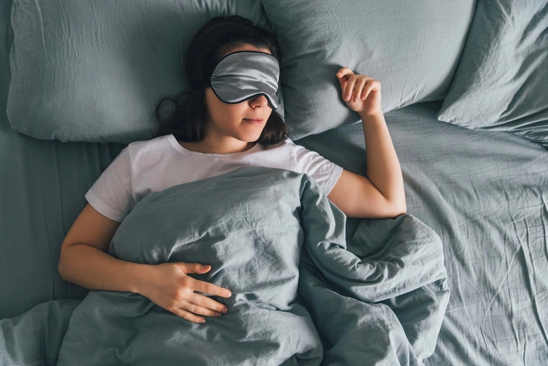 Vì sao ngủ trưa hay bị giật mình? 1