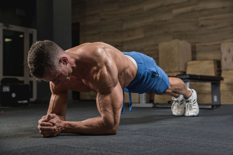 Plank là gì? Luyện tập có tác dụng ra sao