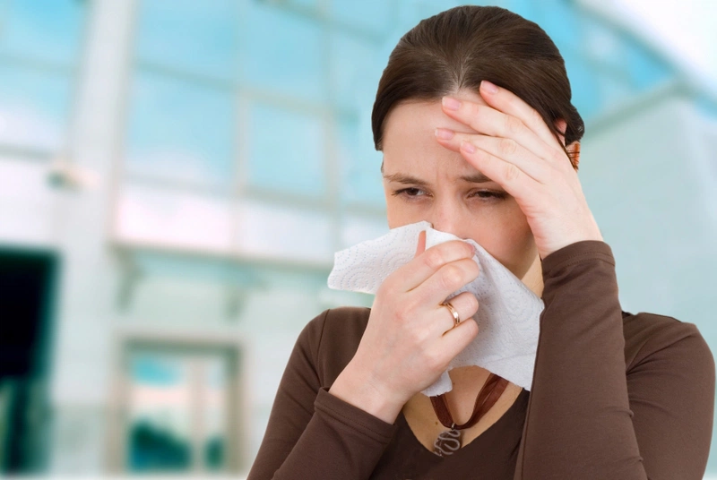 Ra ngoài trời lạnh có làm bạn bị cảm không? 1