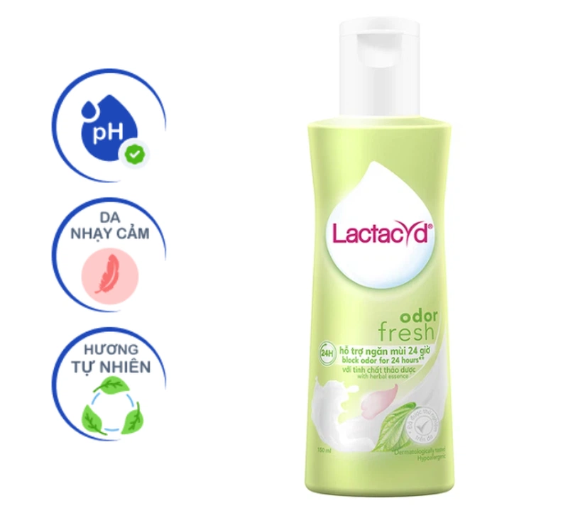 Review dung dịch vệ sinh phụ nữ trầu không Lactacyd Odor Fresh