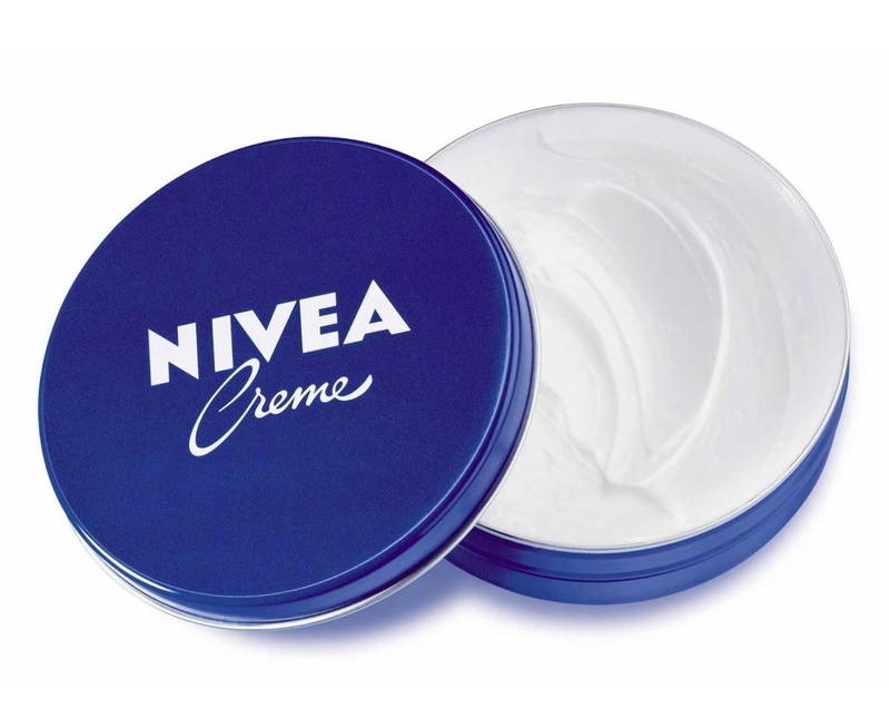 Kem dưỡng ẩm Nivea Creme có thể dùng để dưỡng ẩm toàn thân trong các ngày thời tiết hanh khô