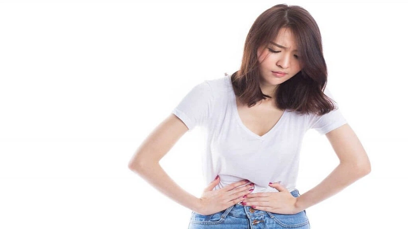 Cơ thể bị mất nhiều máu trong thời gian dài do rong kinh khiến cơ thể người phụ nữ rơi vào tình trạng suy nhược, mệt mỏi và giảm sút sức khỏe