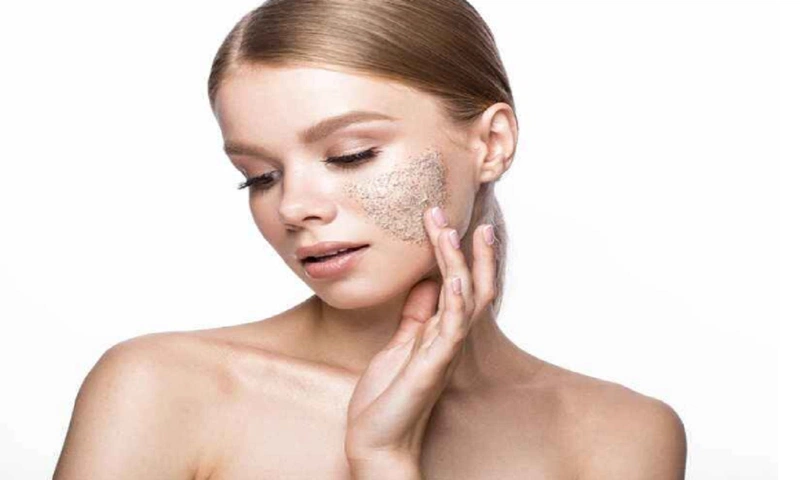 Rửa mặt bằng cám gạo hằng ngày giúp làm sạch sâu và tẩy tế bào chết cho da hiệu quả
