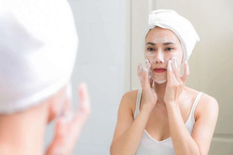 Thực hiện rửa mặt bằng kem đánh răng đúng cách đem lại hiệu quả như mong đợi