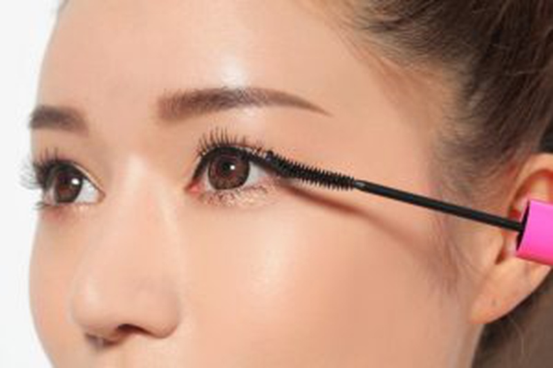 Cách trang điểm mắt nhẹ nhàng chuẩn phong cách Hàn Quốc 2