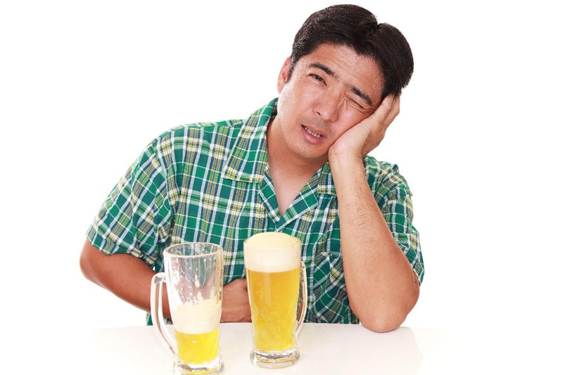 Rượu bia làm nhiều người khốn khổ vì viêm loét dạ dày 2