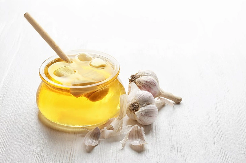 Cách ngâm rượu tỏi đơn giản tại nhà