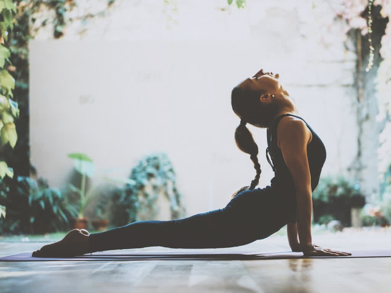 Sau sinh bị trĩ chị em nên duy trì thói quen sinh hoạt lành mạnh