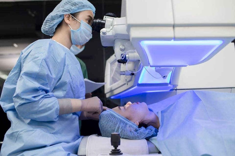Mách bạn những thông tin quan trọng của bệnh giác mạc hình nón 3