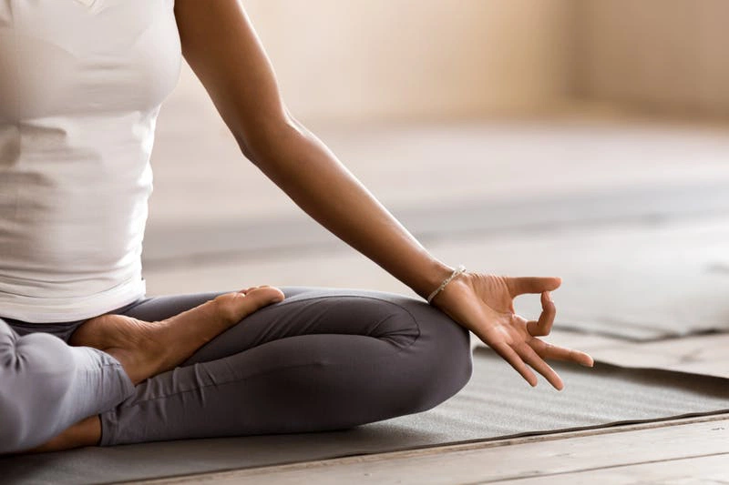 Sinh mổ 2 tháng vẫn ra máu có nguy hiểm không? 2