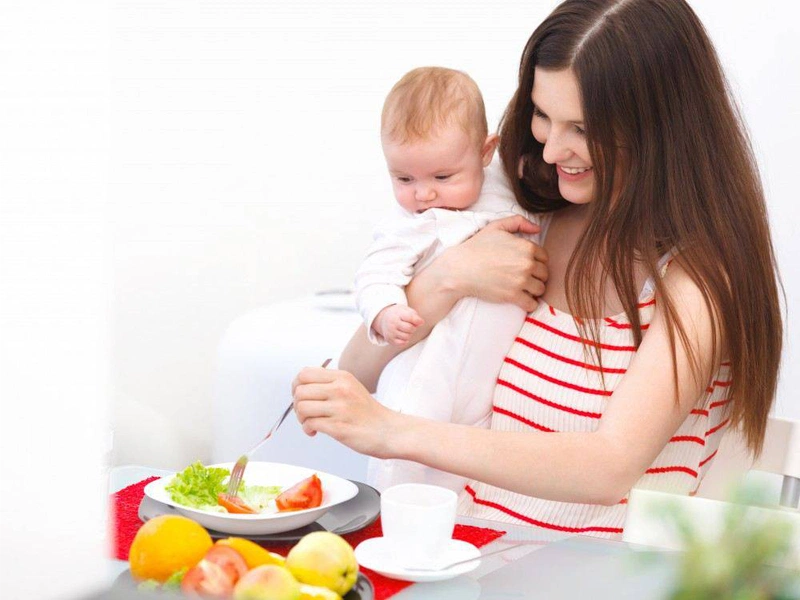 Sinh mổ ăn chuối được không?