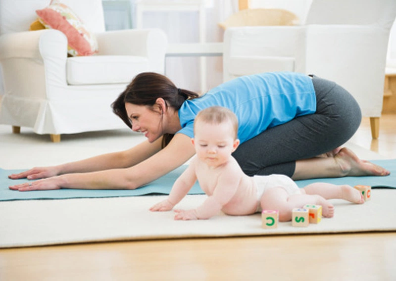 Tập thể dục nhẹ nhàng sớm giúp cơ thể mẹ phục hồi và về dáng nhanh hơn