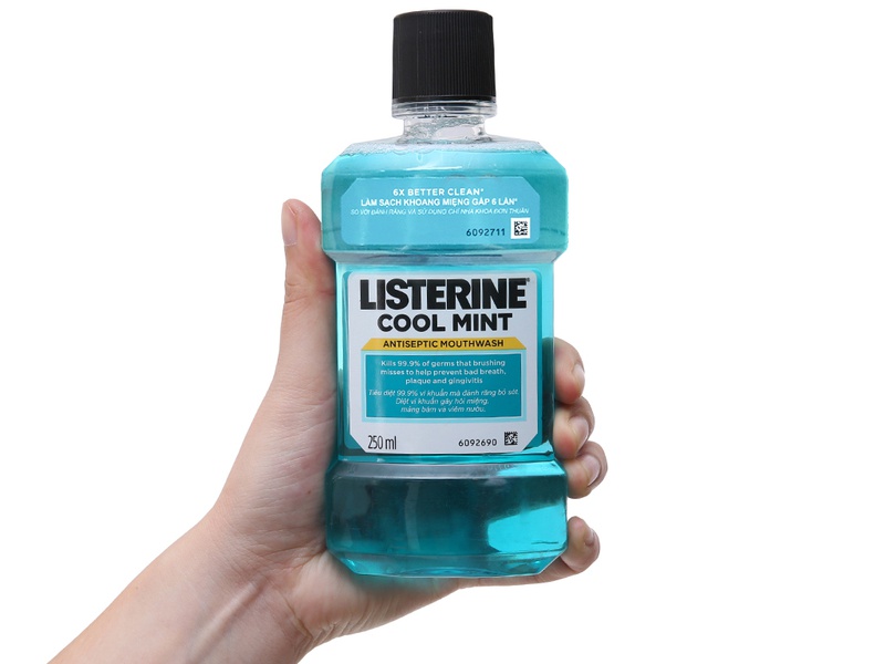 Nước súc miệng Listerine