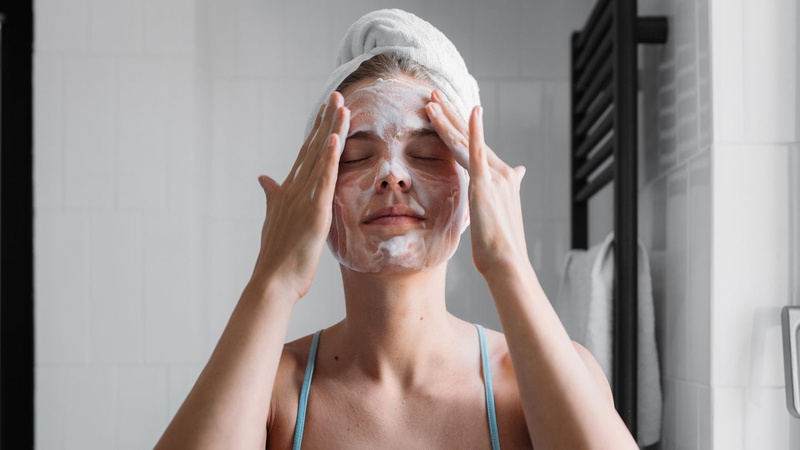 Skincare cho da nhạy cảm như thế nào cho đúng cách? 2